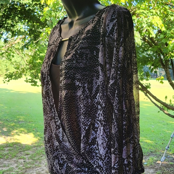 Jennifer López animal print top size Small - Picture 5 of 5